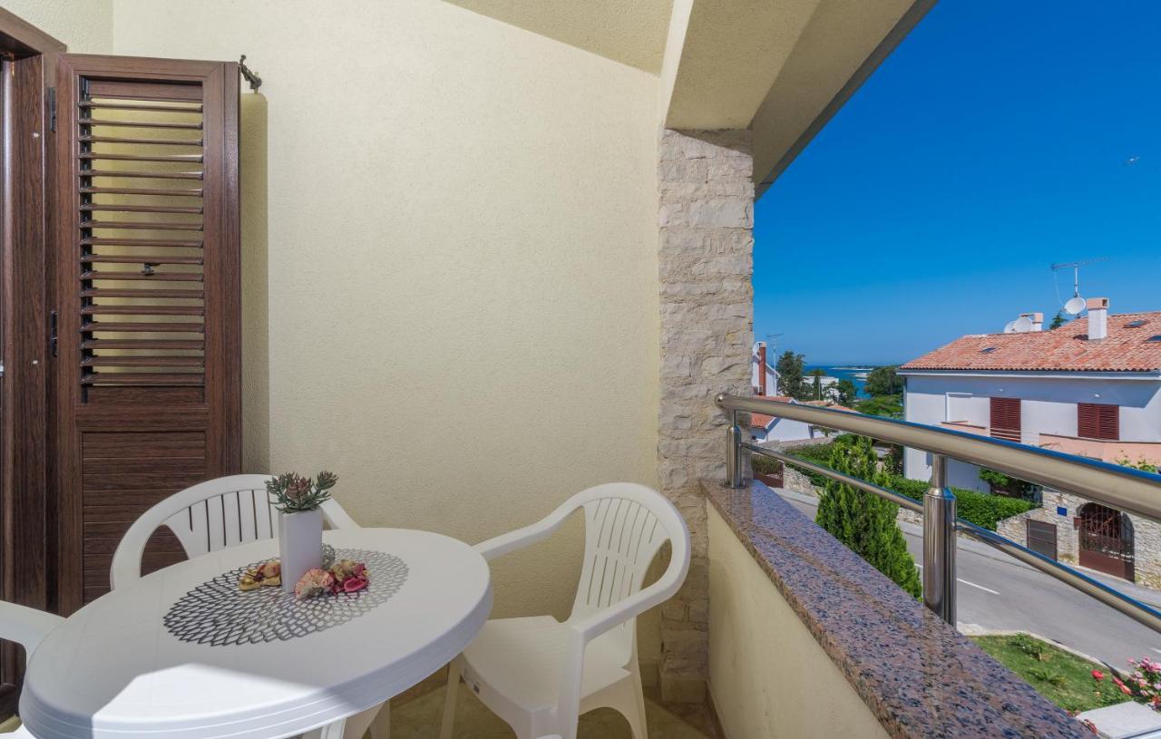 Apartmani Lorena Porec Bagian luar foto