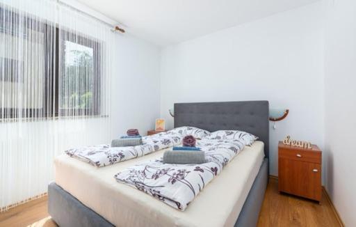 Apartmani Lorena Porec Bagian luar foto