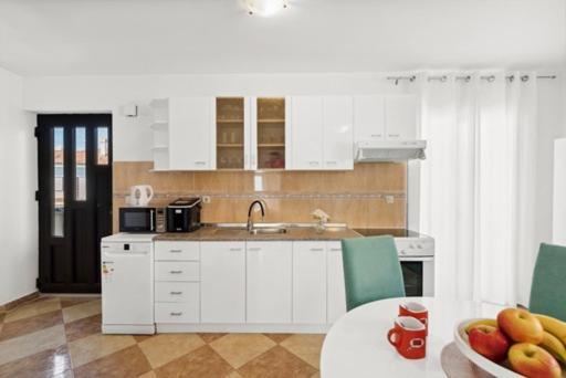 Apartmani Lorena Porec Bagian luar foto